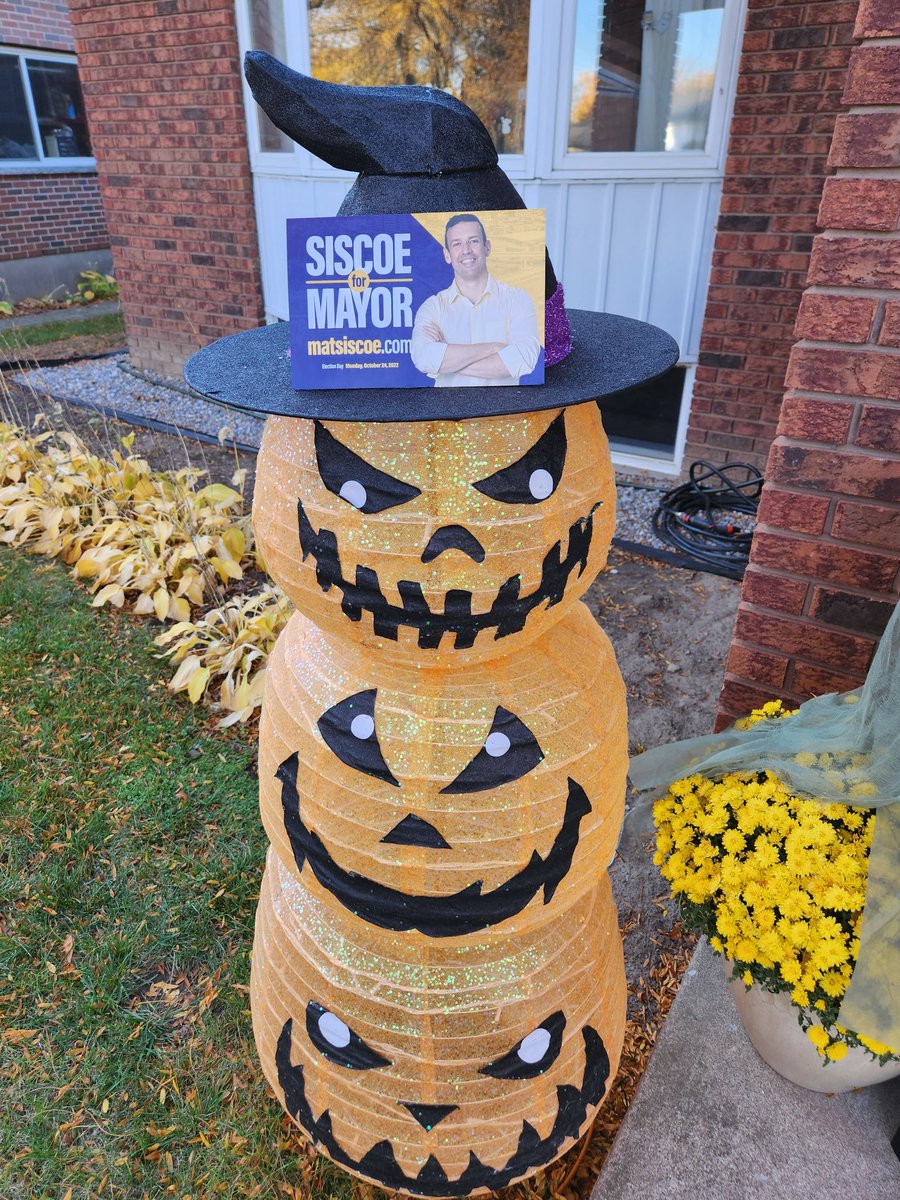 Marty_Mako's tweet photo. Monday is election day in Niagara &amp; across Ontario. Good luck to everyone who was brave enough to put their name on the ballot. Today I canvassed in spooktacular Port Dalhousie for my friend @MatSiscoe. Your vote matters. Please remember to use it. 🗳
#Mat4Mayor #ourhomeSTC https://t.co/orIoMcF3qU