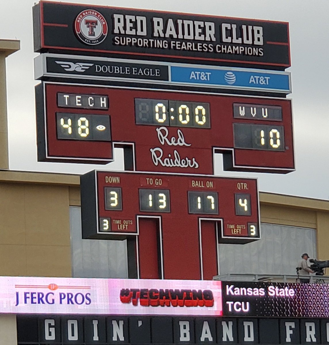 GruvyGurl's tweet photo. #TechWINS #WreckEm
Hanging out before the game with my #FanFamily! #WreckedWVU! #Homecoming2022 #ItsMyBirthday! #LoveTech #SportsExtragavanza #LuckiestGurl
😁🎂🎶🎁🎈👆🏼🎉🥳🏈 https://t.co/jJCNr85SyQ