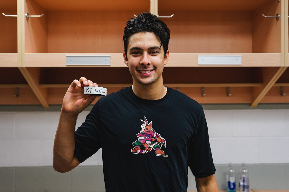 ArizonaCoyotes's tweet image. A moment to remember. 🤩