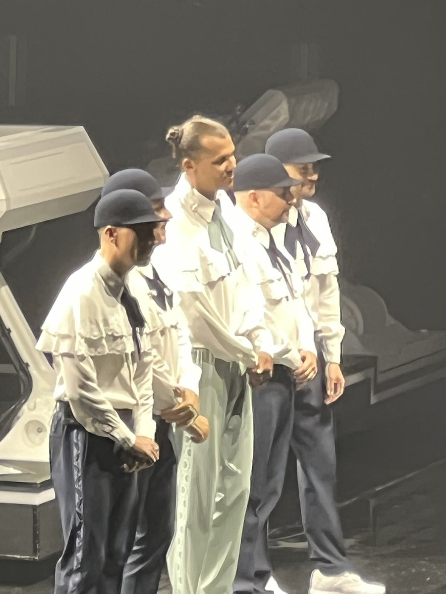 kharte12's tweet photo. Stromae best concert ever!! #Stromae #bcatml #caslt https://t.co/QLLjwT1vb9