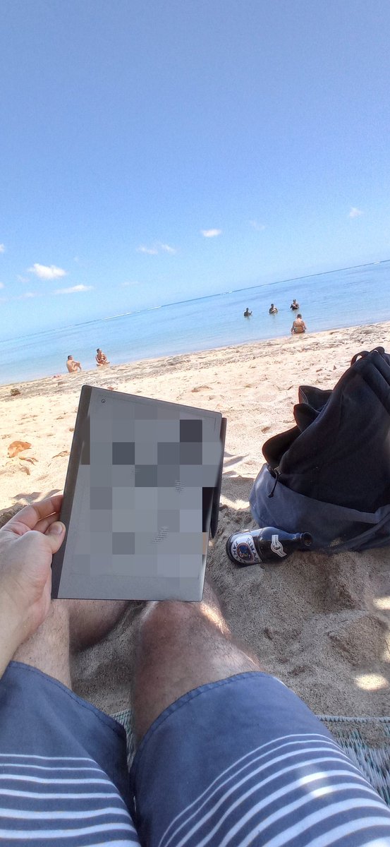 I guess it's not a too bad office to do my VR reviews