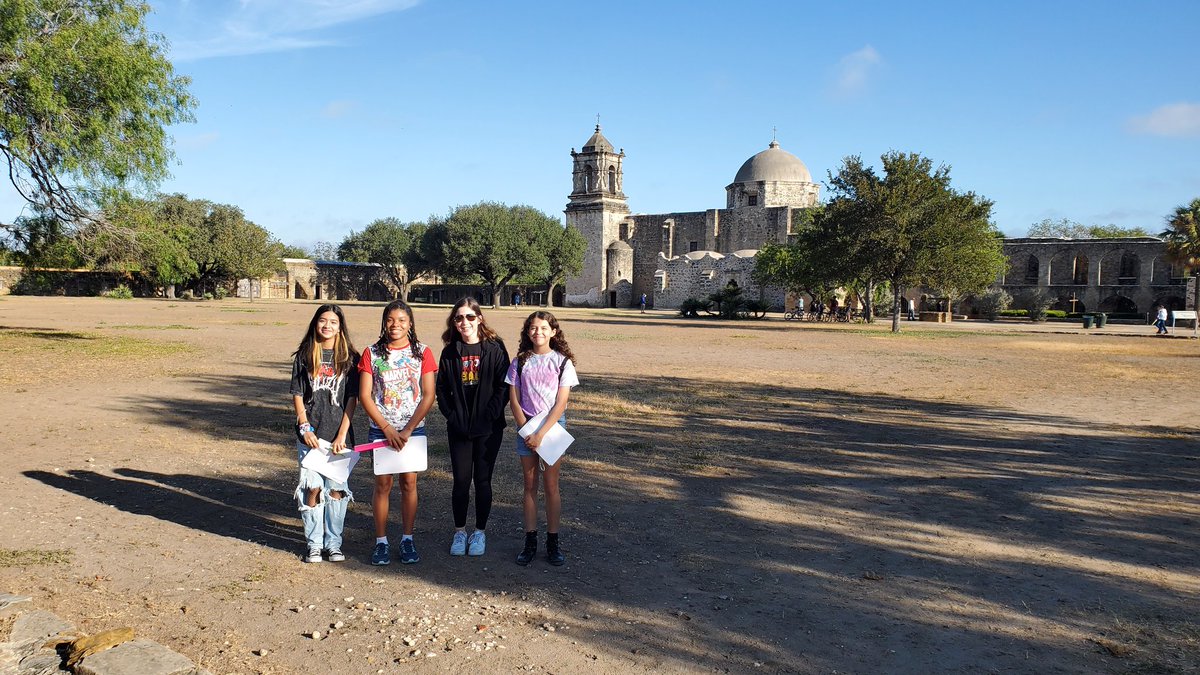 Monticelloman1's tweet photo. Great day for the Mission San Jose project. Students explored the grounds, answered questions, and had a lot fun. #dataedwhite #datadoes #DATAfam https://t.co/Z0iXbjAgpL