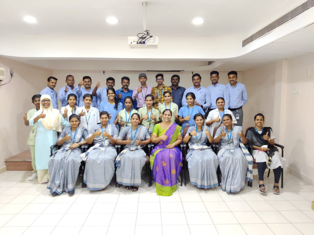 sharmila_devi's tweet photo. Happy on Coaching this lovely team on “ Service Excellence in Health care “ and happy to see how they evolved after 3 days🤗😍❤️❤️ @NLP_SevenClover 

#sharmiladevi  #nlpcoach  #claritycoach #sevenclover  #serviceexcellence  #healthcare #coaching #team #hospital https://t.co/SI9cxpGbtz