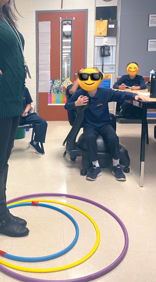 Ms_SAlves's tweet photo. Thank you, @MsSilvaCYC, for visiting our classroom and creating this visual representation of boundaries. We learn so much about coping strategies, self-love, mental health and self-regulation from you. #SelfRegulation #KidsHaveStressToo #Zones #Boundaries #PersonalBubble https://t.co/5x6ZNJPlRa