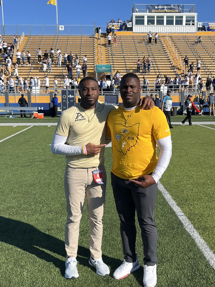 The Meet Up: @Coach_TBell @Coach_Brookins Two Of Our Members, Bright Corner Coaches In The MAC Faced Off Today! #TheNextUp #BrotherHOOD #YLN