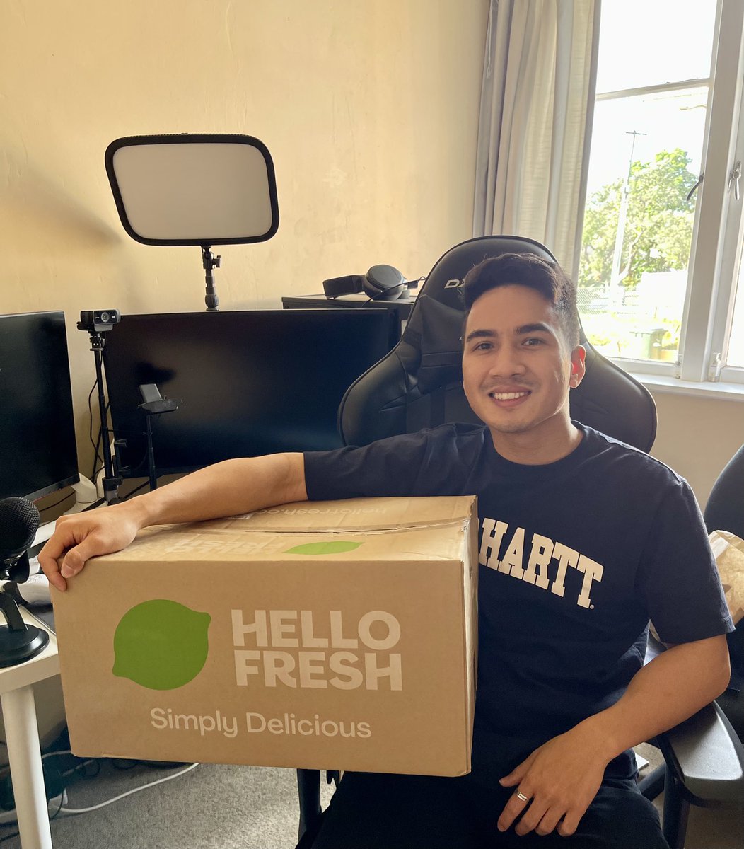 Tuvachii's tweet photo. Want to add more flavor to your weekly meal choices? I am excited to announce that I am partnering with Hello Fresh this Month! Use coupon code HFTUVACHI or click the link https://t.co/VJiUh6TK3d and use my code to get up get up to $140 off 4 boxes #ad #hellofreshNZ #hellofresh https://t.co/1alQoZqe0S