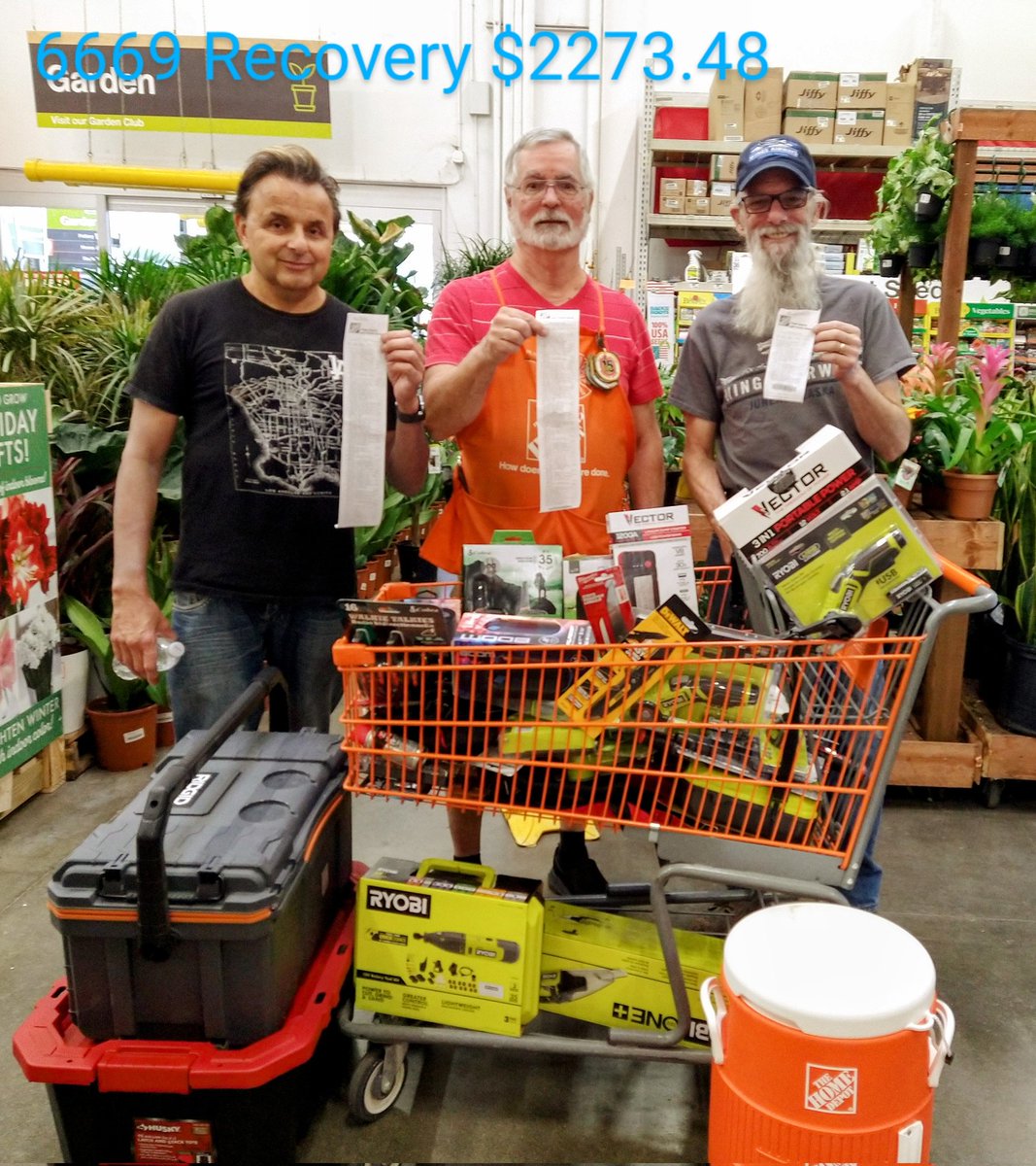 Outstanding Recovery today in Antelope. This is what happens when Associates pay attention and give constant Customer Service! 2 carts = $ 2273.48.Great Job!
#D172Proud
#PacNorthProud
#6669StoppinBadGuys