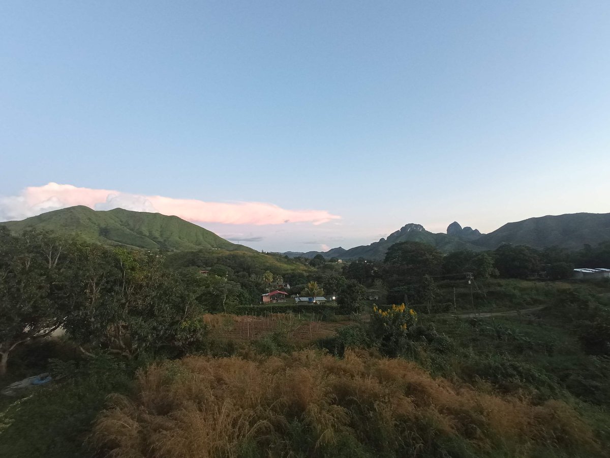 avimont's tweet photo. Excelente vista de los Morros de San Juan desde @PVillaVirginia en #Venezuela 

#Guarico #SanJuanDeLosMorros https://t.co/A7vfpEBejy