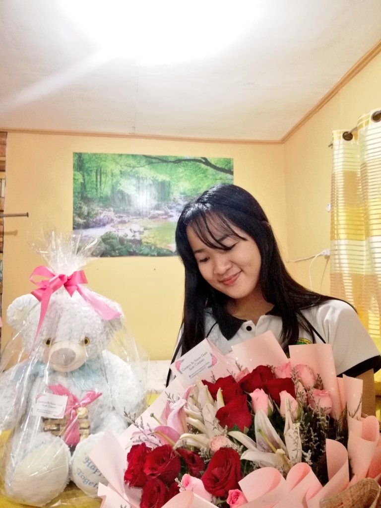 Je_Demz's tweet photo. 08 || 08 || 22

"May Parcel Part 1"

Ma'am Jonalyn: Joyyyyyy, May Parcel ka dito.

Me: Afatay, wala na man ko ginapa abot na parcel critical wallet days pa naman. ʕ⁠´⁠•⁠ ⁠ᴥ⁠•̥⁠`⁠ʔ

Then, tadaaaaa!!!!! https://t.co/MQ7x8DQXUF