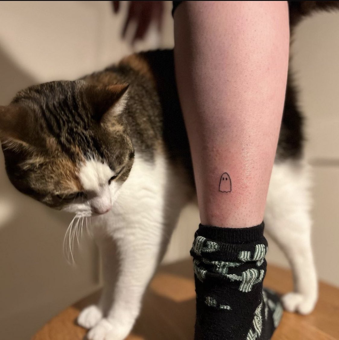 My friend Finn just gave me this cute tattoo! Give him a follow if you like it!
#Tattoo #Tattooartist #stickandpoke #ghosttattoo #ghost #Halloween 

instagram.com/finn_on_the_mo…