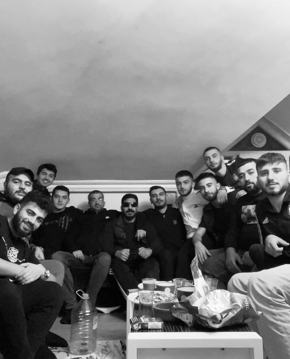 Gönül bağı sağlamsa, 
yükte güzeldir, yolda, yolculukta. 

Sen çok yaşa BEŞİKTAŞ …