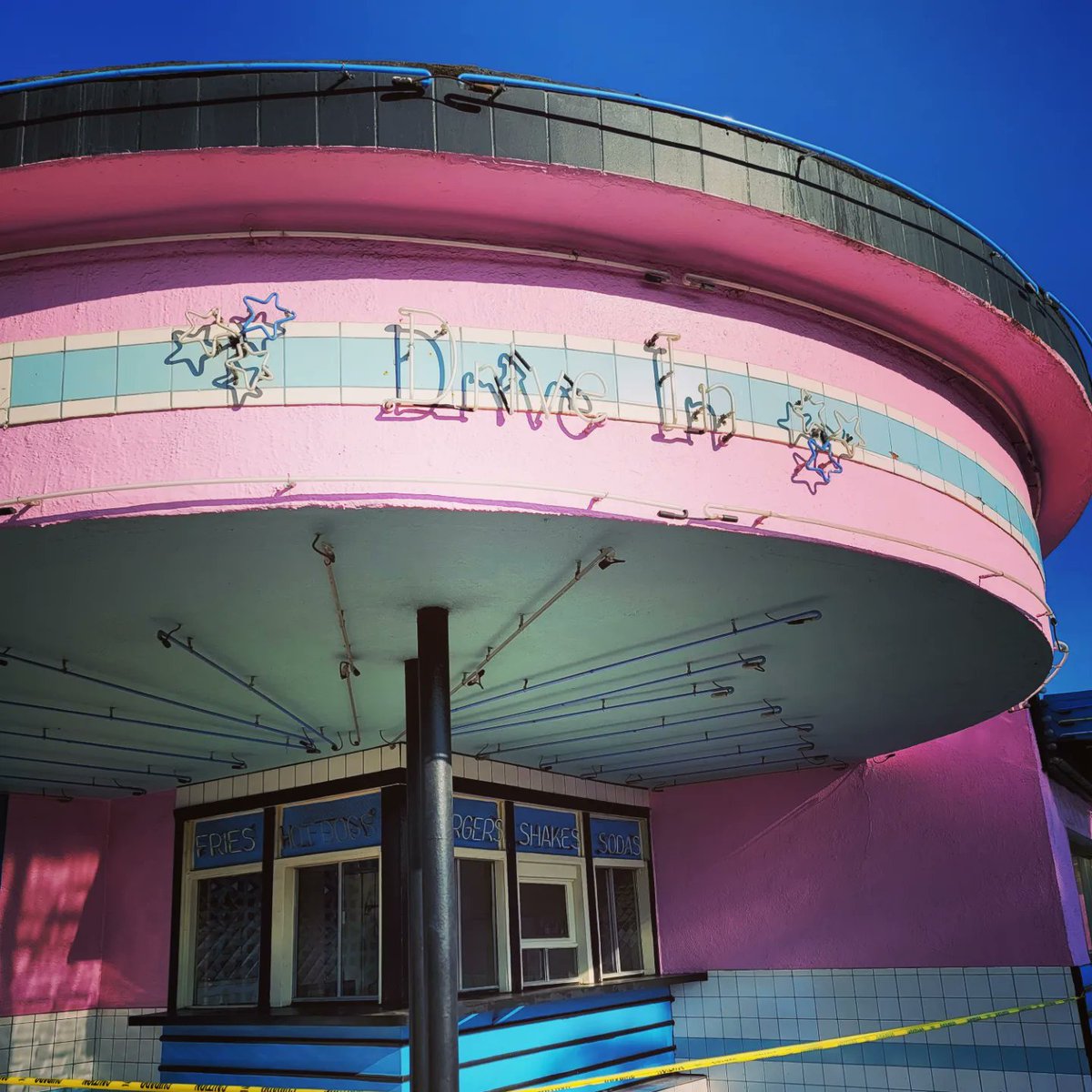Pink_Motel_'s tweet photo. Cadillac jacks Car Hop. https://t.co/WhnMyeGCGH