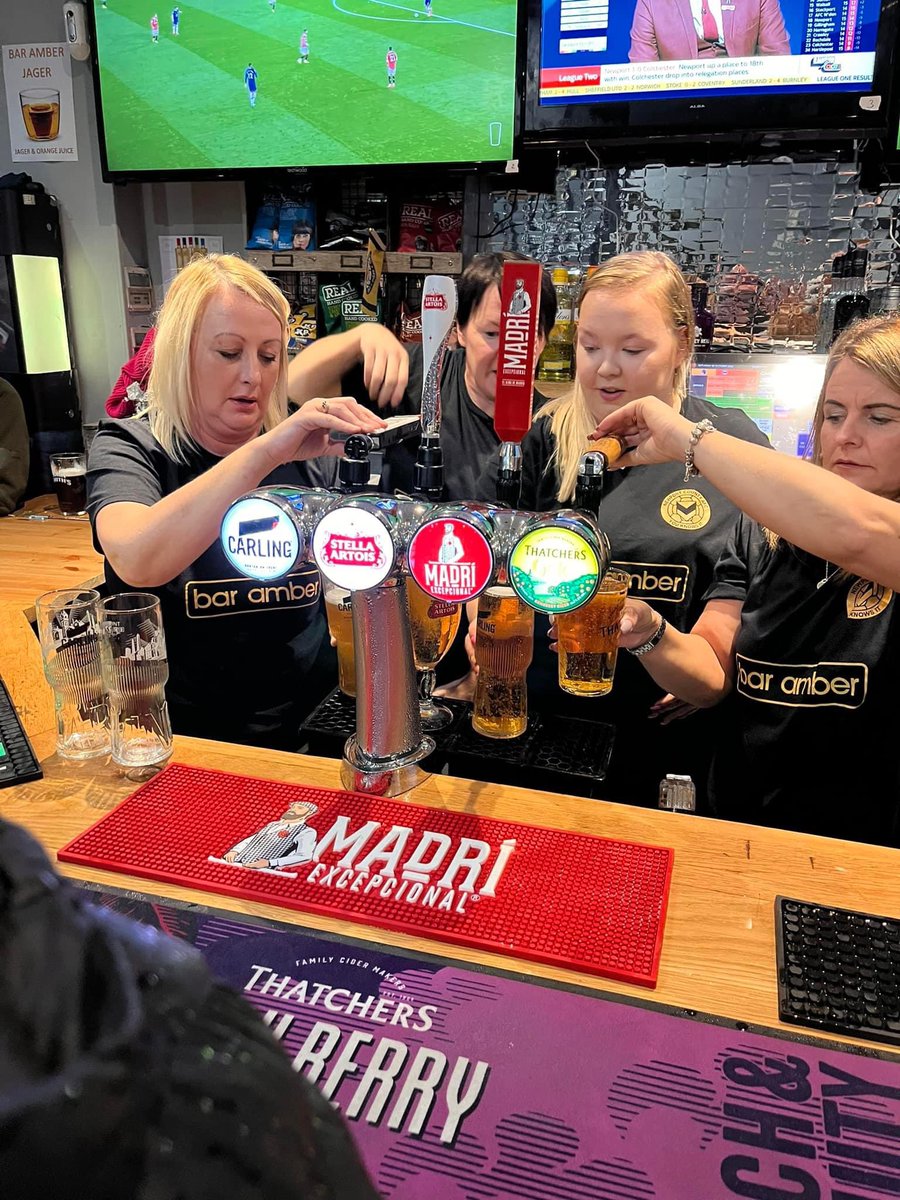 BarAmberNewport's tweet photo. Four pumps four glasses https://t.co/cRN4vzTRIw