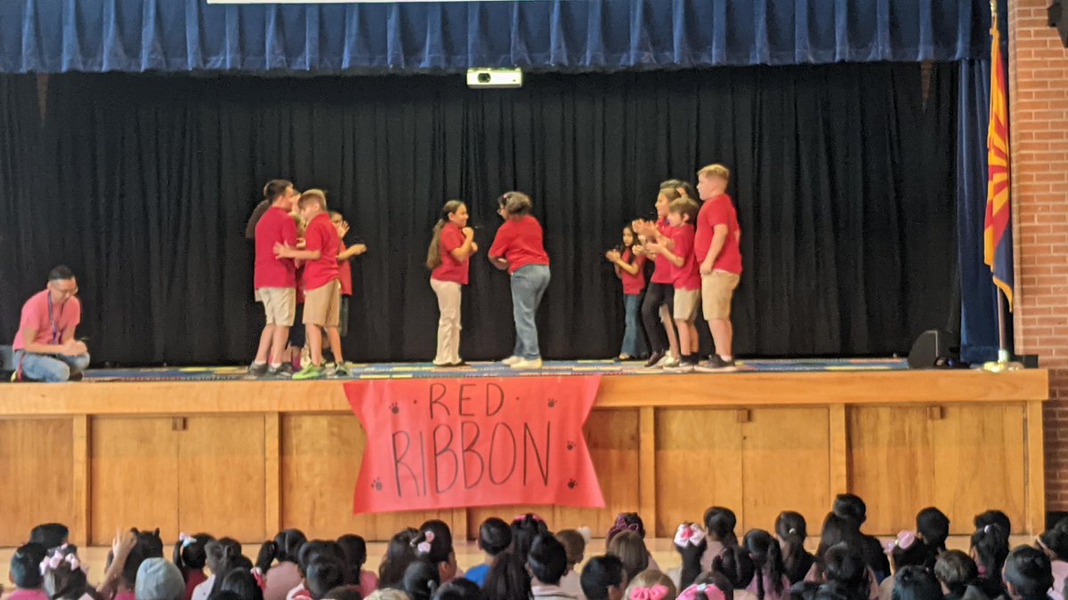 HartfordSEH's tweet photo. Hartford STUCO kicked off our Red Ribbon Celebration with an amazing assembly for our school! Thank you Mr. Nguyen and Mrs. Alcala for all your hard work! Chandler Unified School District @cusd80 #redribbonweek2022 https://t.co/2OSs29uMUc