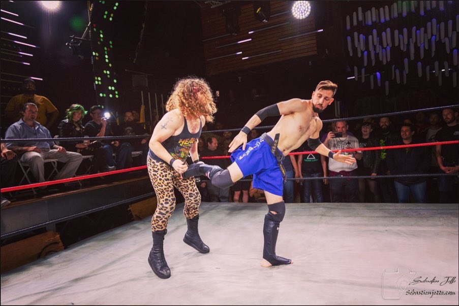 NYallthetime's tweet photo. Kick 🦵

📸: https://t.co/8AJzdOvweY
🏟: @iwshardcore @clubunitymtl

#prowrestling #indiewrestling #luttequebec #iws #freedomtofight #judo #blackbelt #karate #sidekick #yokogeri #superkick https://t.co/BmkpeTFk9g