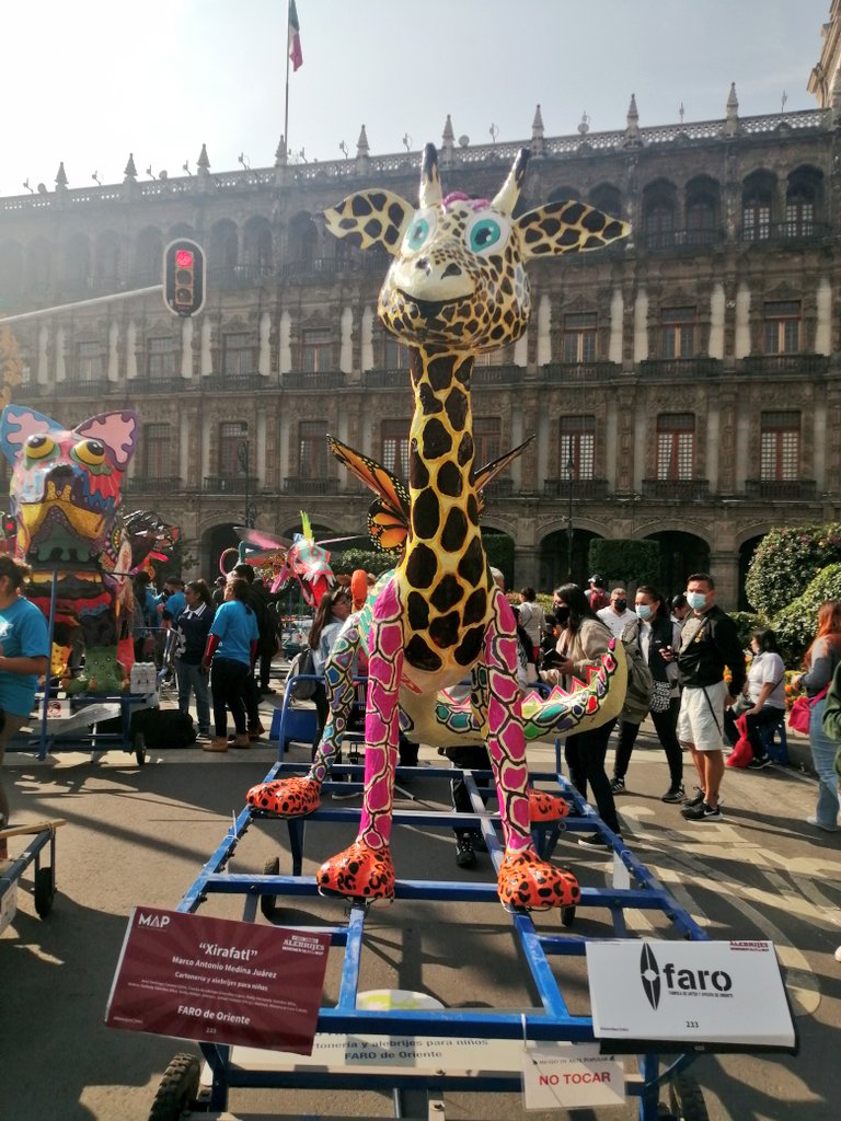 KimStarSol's tweet photo. Participando en el desfile de Alebrijes
 @farodeoriente
#desfiledeAlebrijes
#CDMX https://t.co/WPS5Xj6HqT