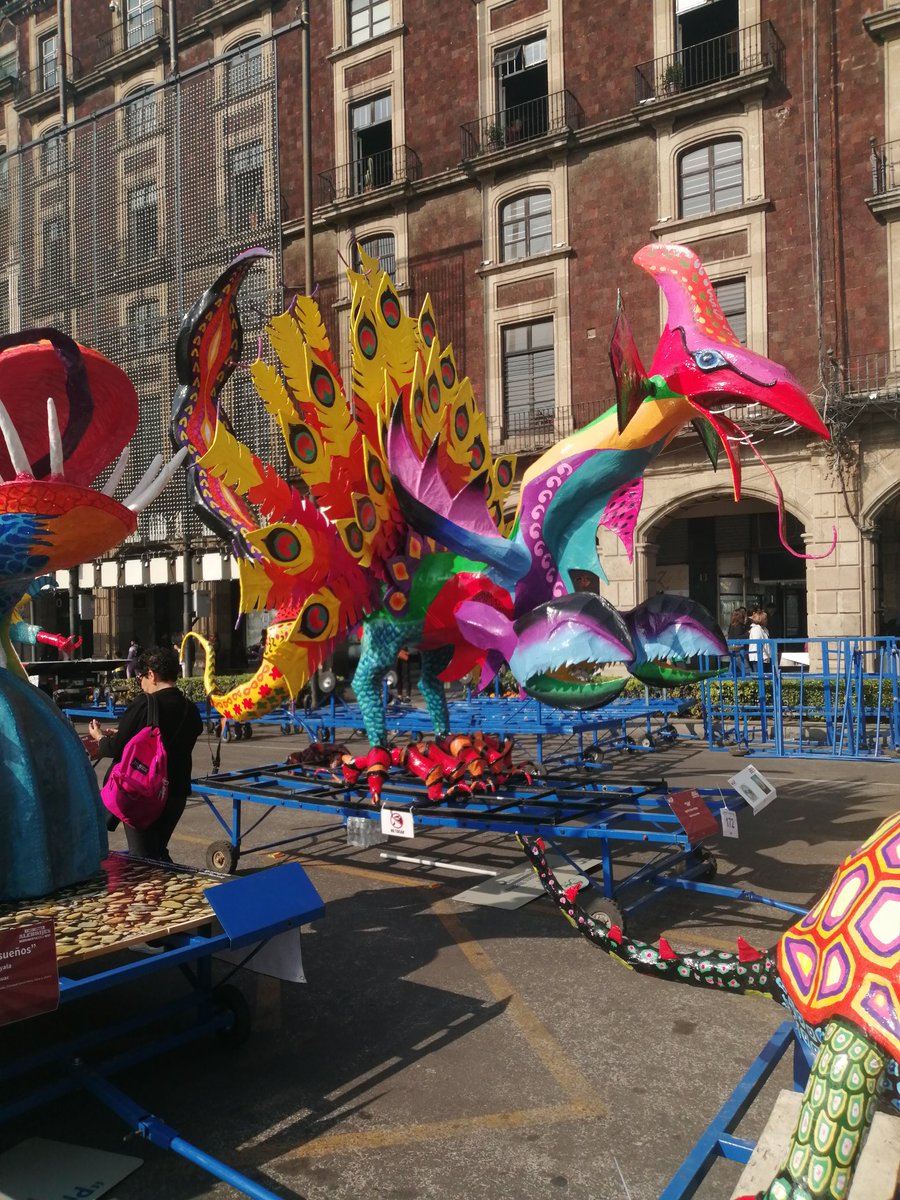 KimStarSol's tweet photo. Participando en el desfile de Alebrijes
 @farodeoriente
#desfiledeAlebrijes
#CDMX https://t.co/WPS5Xj6HqT
