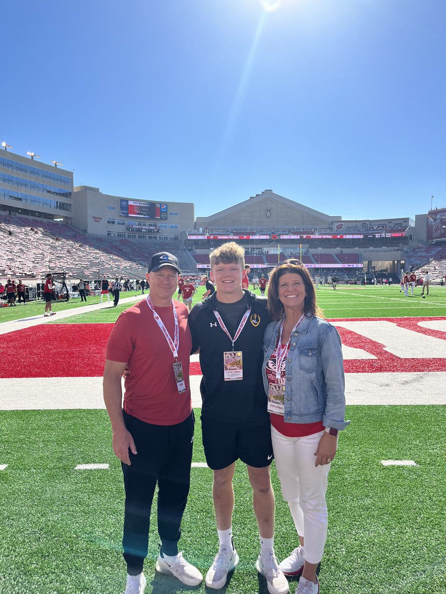 After a great game day visit I’m excited to announce that I have received a offer to the University of Wisconsin! Special thanks to @CoachDOnofrio @WisFBRecruiting @Coach_B_Lewis @jimleonhard @BadgerFootball