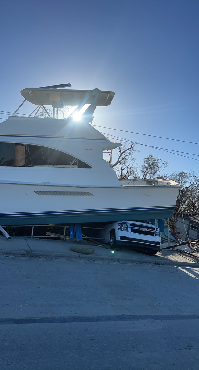 brendanbrown19's tweet photo. Been working in Florida helping these folks, shit sad 😔 https://t.co/M7BItAbXAy
