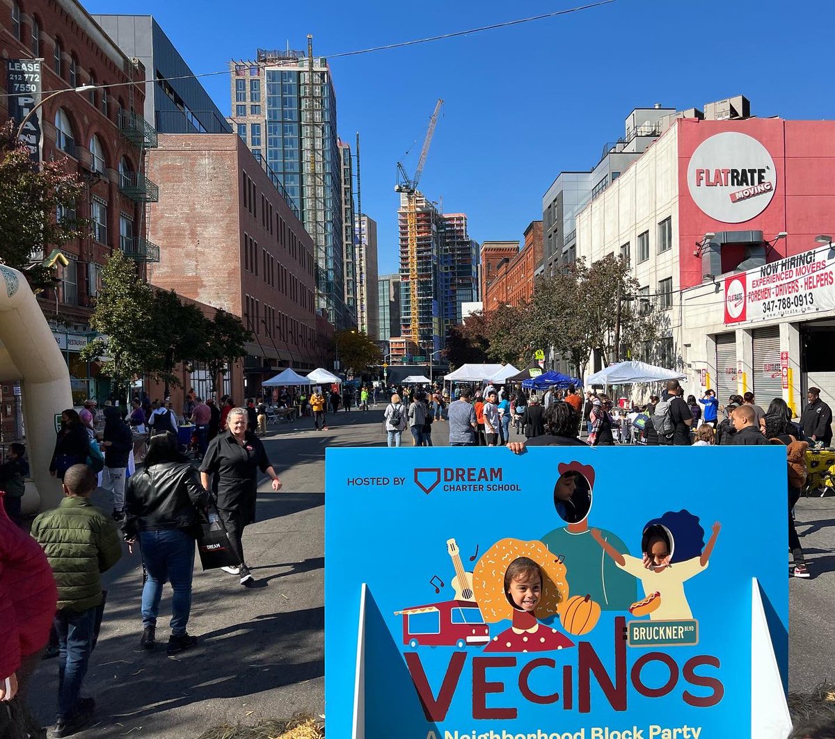 ClarisaForNY's tweet photo. If you build it they will come. What a beautiful day today in Mott Haven as @wearedream gets ready to open its doors to 1400 young people in the South Bronxπ₯π₯
#Community #education #Family #Wearedream https://t.co/5sdYvDxyPi