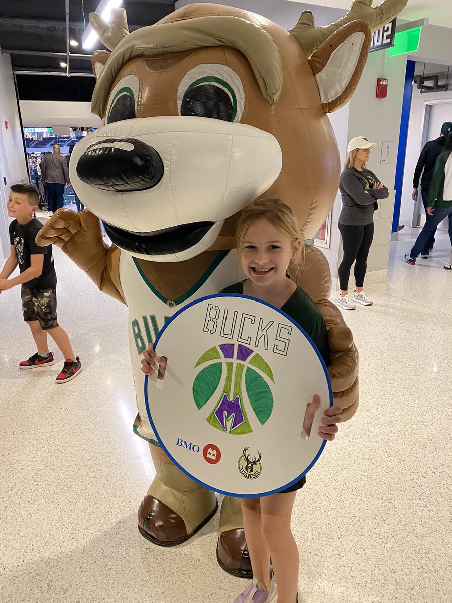 BucksDunkin's tweet image. Let’s go @Bucks #bucksin6 #Fearthedeer ##kohlsCourt