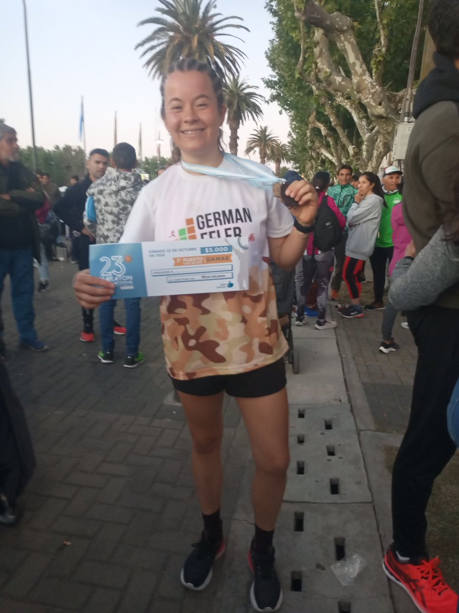 TutiDai's tweet photo. Mi amiga, la Maqui. Haciendo podio hoy🏃♀️❤️
#Mararon #Bolivar ¡¡Te felicito!! Sé de tu esfuerzo y perseverancia.
¡¡Te adoro!! ❤️ Personas buenas si las hay...💛
@MacaaAbel https://t.co/Zo2K2fDrAx