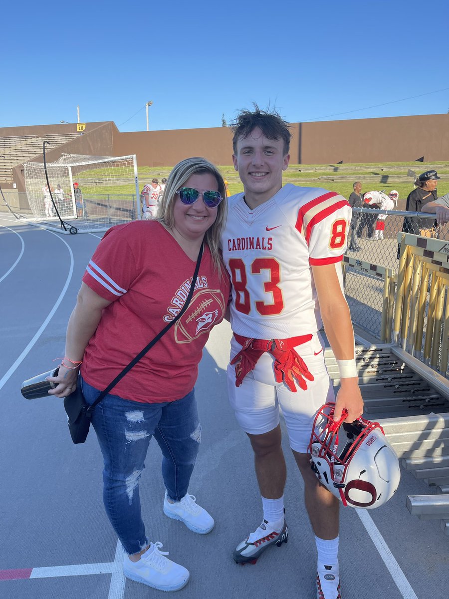 owen_menge's tweet photo. Happy Birthday to the best mom in the world, I wouldn’t be where I am without you 🥳❤️❤️ Also, really enjoyed seeing friends, family and coaches that came to the game today https://t.co/BtPobfyRXr