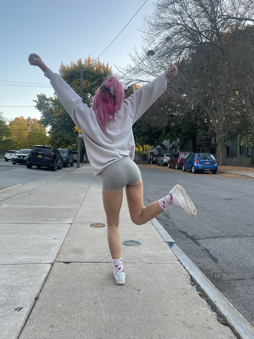 New York has been treating your girl very well 💓💓💓💓💓 I&rsquo;ll be back https://t.co/gZENsckREa