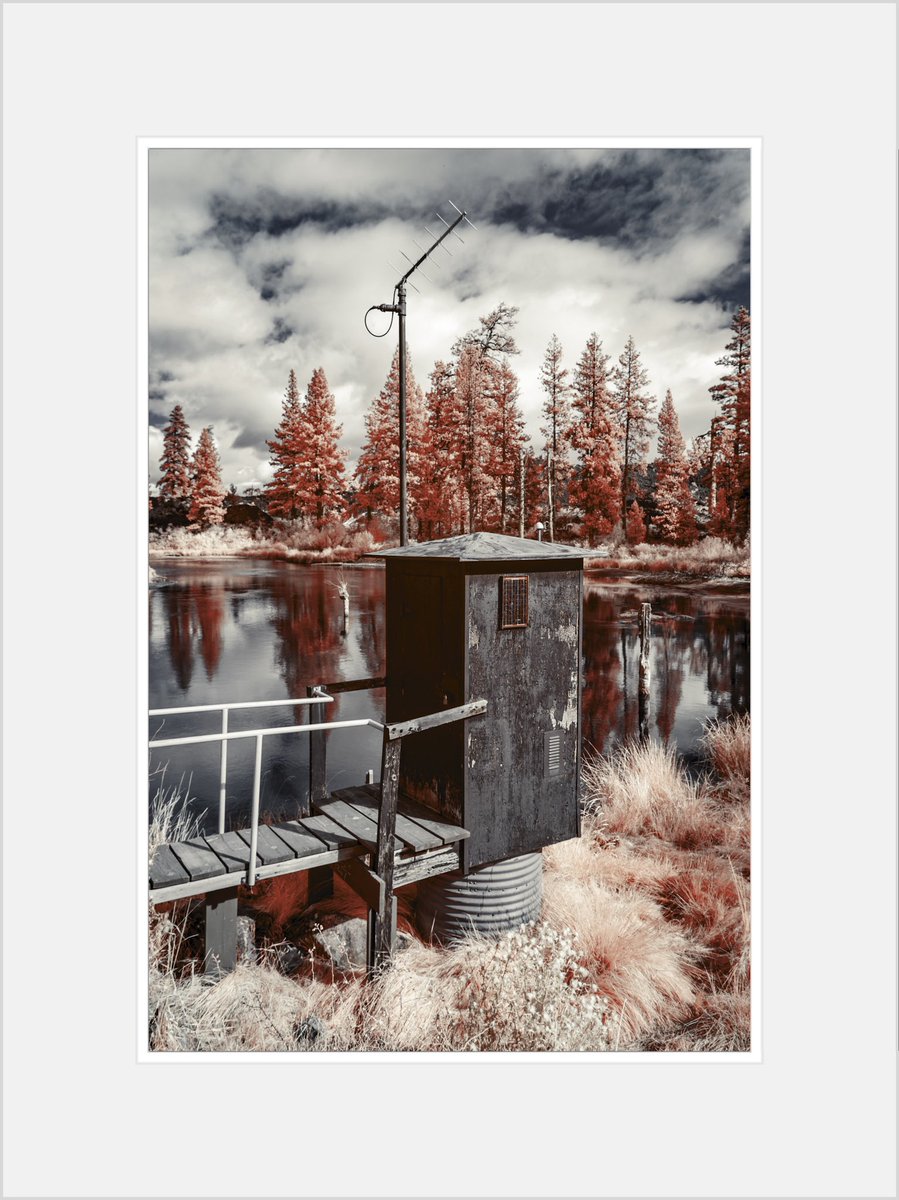 olhausenphoto's tweet photo. Sunriver at the Deschutes #infrared #infraredphotography #infraredphoto #infrared_images #infraredimage #infraredimages #invisiblelight #infrared_global #infrared_photography #oregon #thatoregonlife @thatoregonlife #pnw #northwestphotographer #northwest #pacificnorthwest https://t.co/jy1Zay7x3T