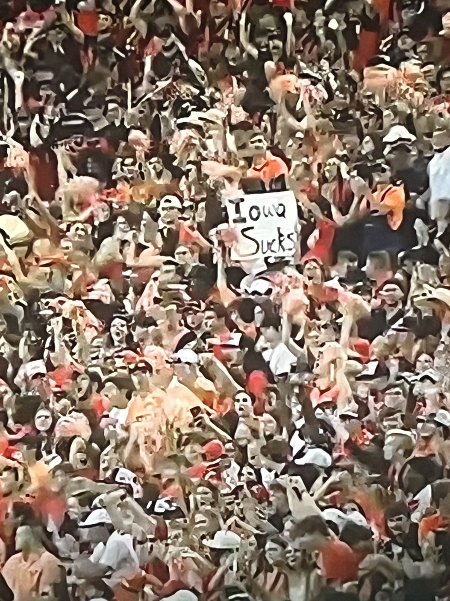 houghtonclass's tweet photo. Oof… this is a sign a Texas vs Oklahoma State. https://t.co/pdQWTVcmFd