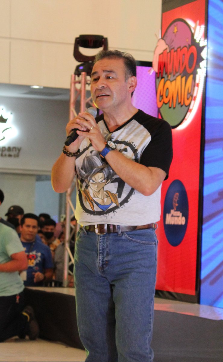 FreeSportSV's tweet photo. #AlChileSV | #GokuEnElSalvador Excelente anécdotas vivió Soyapango esta tarde con #MarioCastañeda la voz de #Goku. #MundoComic. https://t.co/8DyMJrBRkH