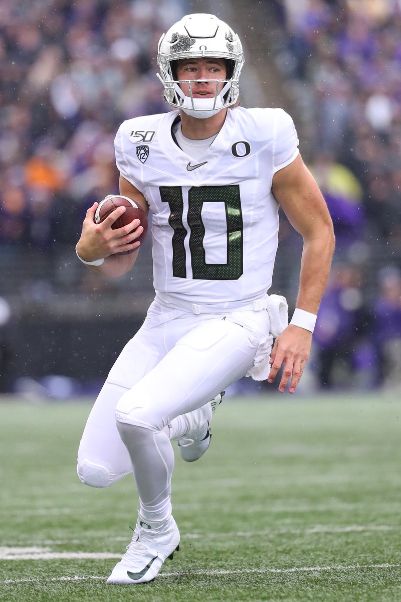 BR_CFB's tweet photo. Bo Nix becomes the third QB since 1996 to throw 5-plus passing TDs multiple times in a season, per @JamesCrepea

The last two? Justin Herbert (2019) and Marcus Mariota (2014) https://t.co/fD2dNq6s6m