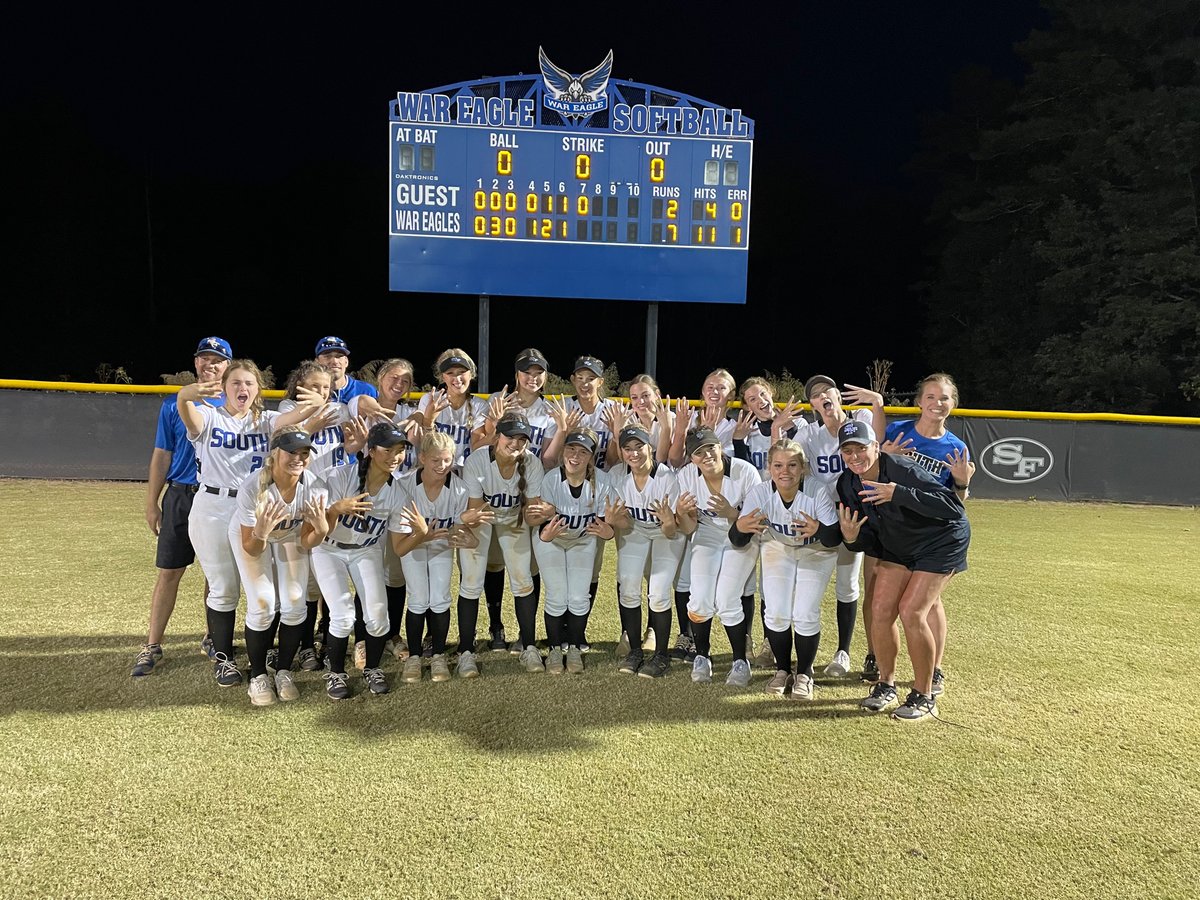 Elite 8!! Columbus bound! 🥎🦅💙
