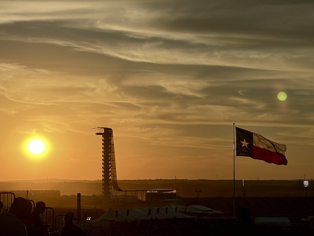 BMWRUNNE's tweet photo. Lord almighty the COTA GP is gorgeous 😮‍💨 #f1 #cota #checo https://t.co/lswYmX3tRZ