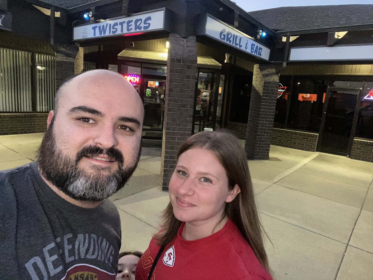 footloosecarp05's tweet photo. #bestinkc #twisters @chris_chancey we just can’t stay away!!! https://t.co/y45USWhlFK