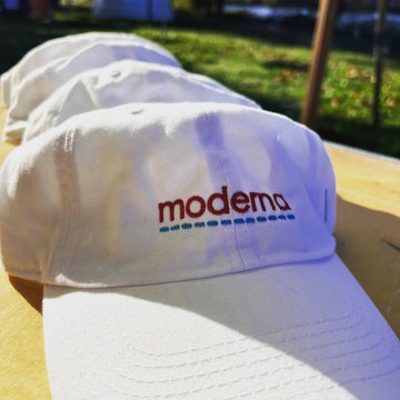 moderna_tx's tweet photo. We’re  excited to be a sponsor of the 2022 #HeadOfTheCharles Regatta, which is returning with a full regatta for the first time in three years. 🚣🏽‍♀️ https://t.co/Qu6LDZaNLV