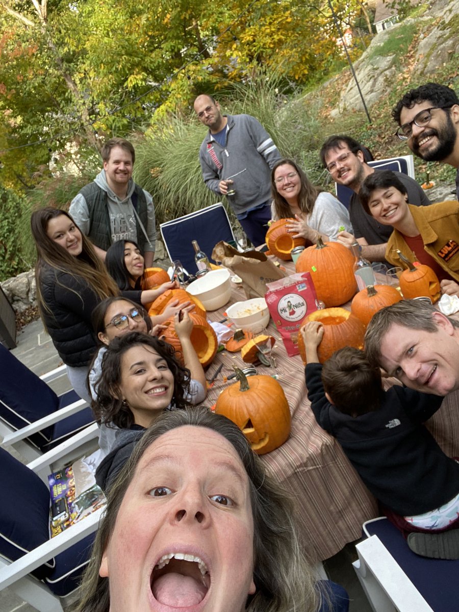 ana_bosslady's tweet photo. Not everyone is here, but still we did good! happy Halloween from the #Carnavallab https://t.co/NDiWvXyGE7