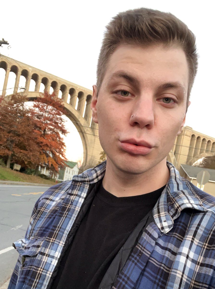 cridafer1's tweet photo. @AustSpins95 Saturday, bridgee!
#gay #twunkbottom https://t.co/PMH3LInr9u
