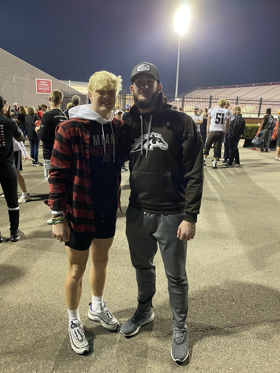 Great to see <a href="/zachvode83/">Zach Vode</a> hustle and represent @hbrickiesfb in a battle between Western Michigan and Miami of Ohio.