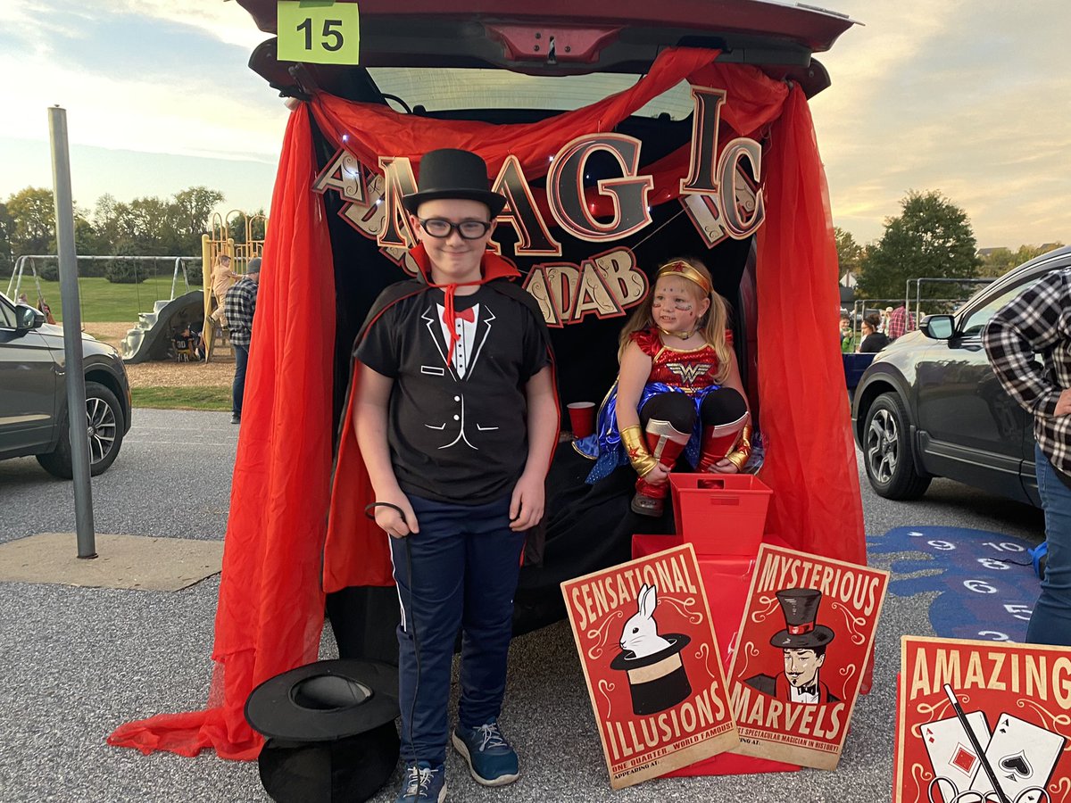 Canadochly Elementary tweet media