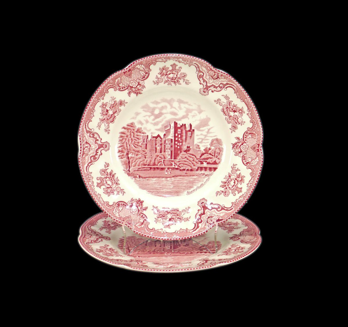 G97816960Girl's tweet photo. Pair of Johnson Brothers Old Britain Castles Pink transferware dinner plates featuring Blarney Castle. Made in England. https://t.co/aN0QCAr5Tm via @Etsy #BuyfromGroovy #antiqueshop #tableware #transferware #pinktransferware #JohnsonBrothers #OldBritainCastles #vintagedishes https://t.co/eWBPOLUGD9