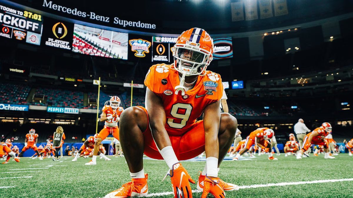 Woah… MORE THAN BEYOND BLESSED to receive an offer from The Clemson University 🐅! @CJSPILLER @TQueen_15 @NCHSrecruit