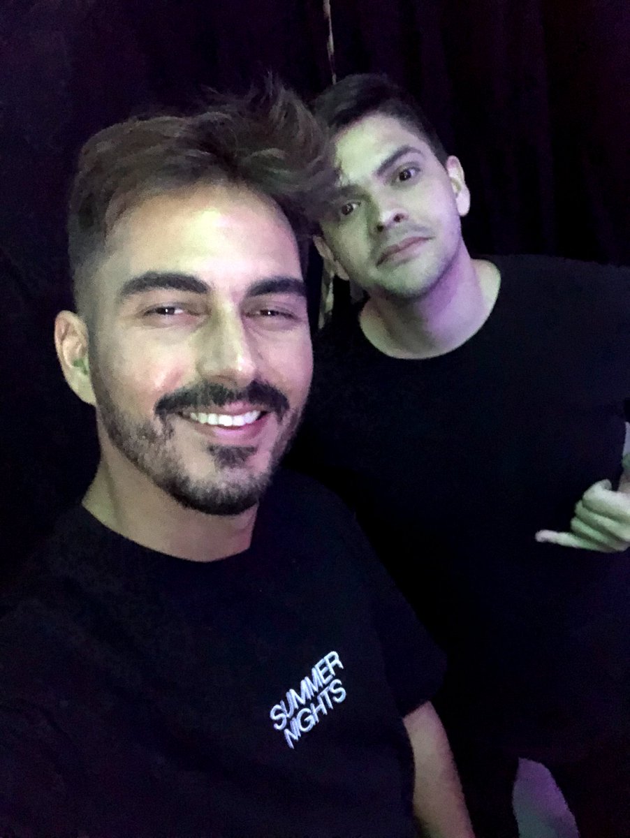 LuanDelucci's tweet photo. Hoje é dia de tocar com meu irmão Jack aqui em Salvador! Noite de halloween! 🎃 https://t.co/IrZmWSKeci