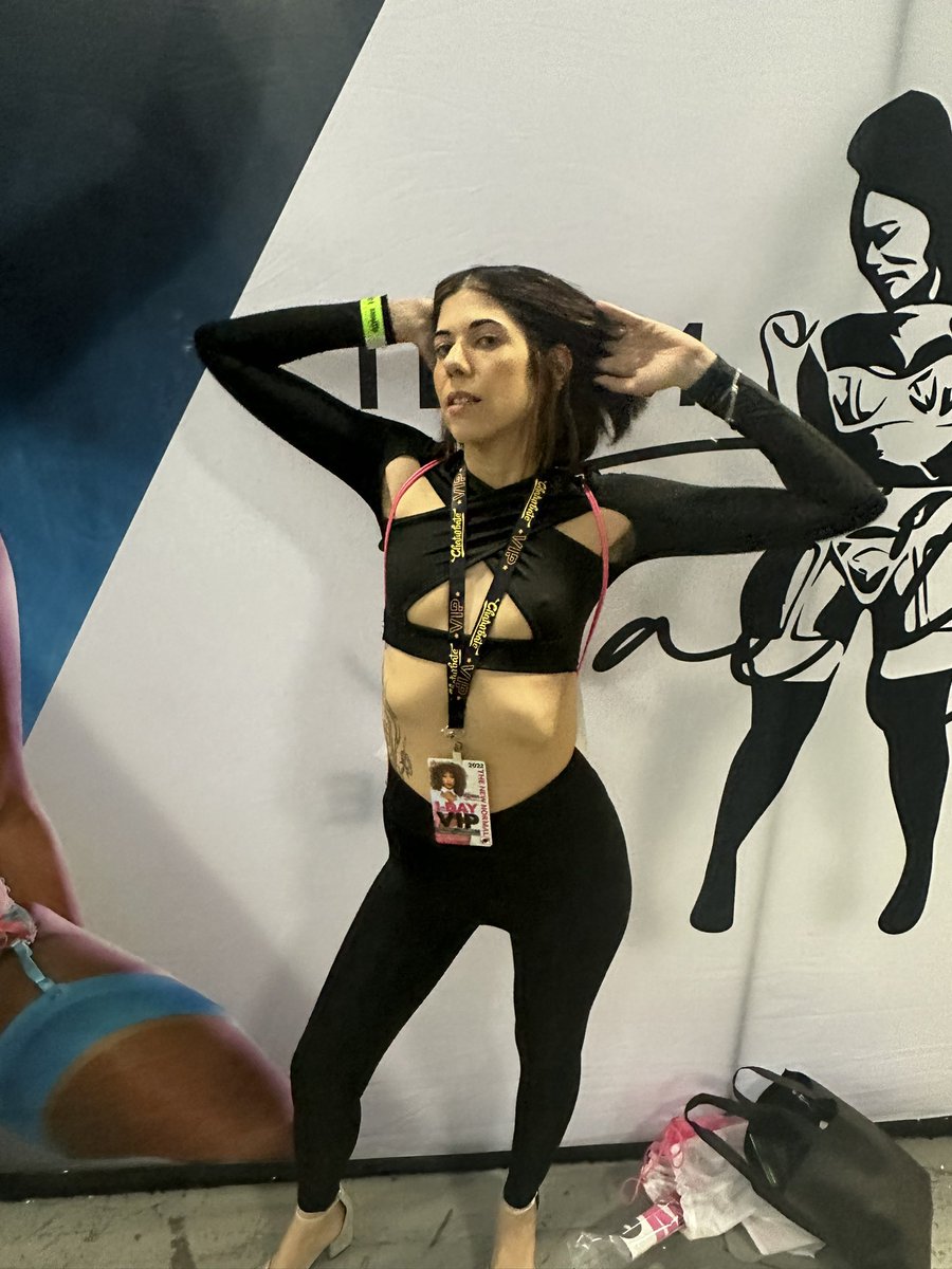 shykittygirl05's tweet photo. #exxxotica #exxxoticanj #exxotica #exxxoticaexpo #modelsearch #newmodel #modelforhire #newmodelface https://t.co/eM0w9oI6Kx