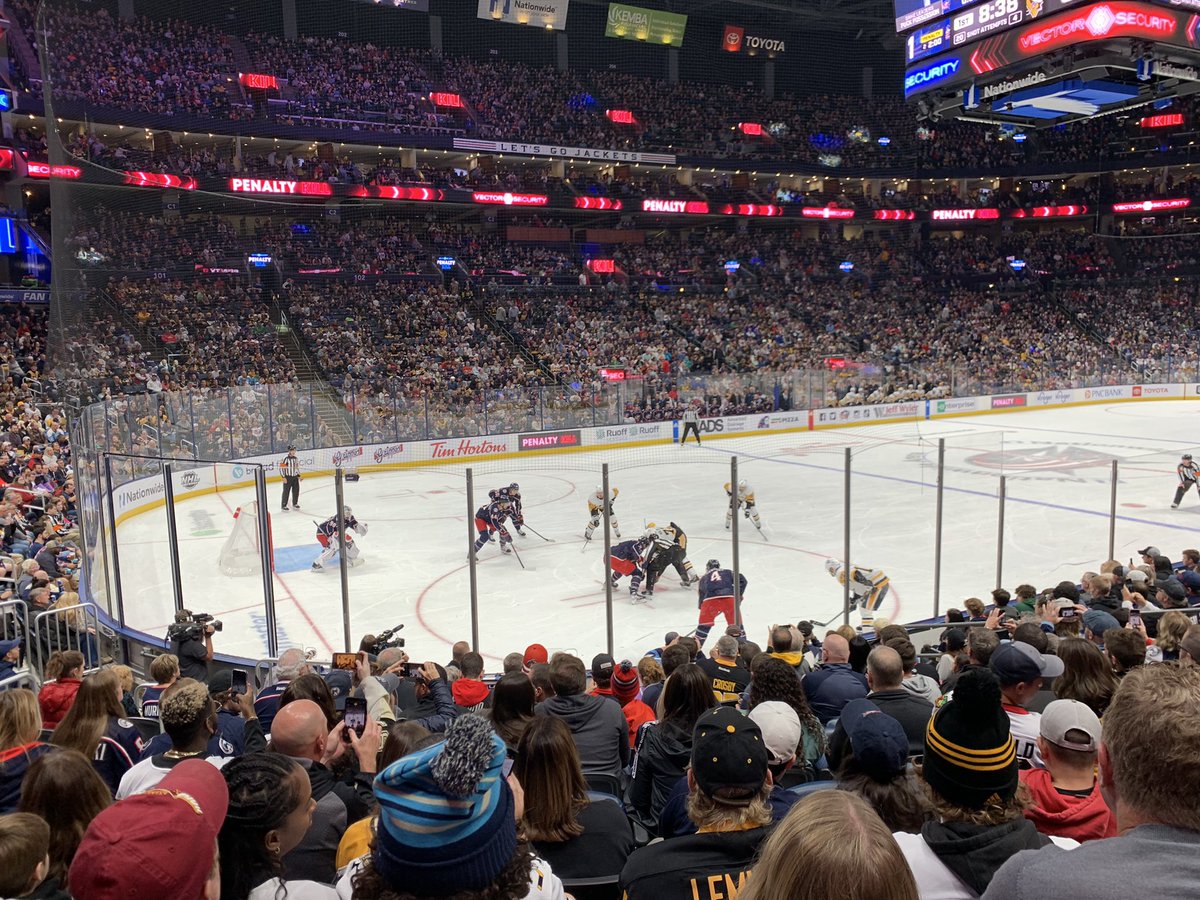 dubusky's tweet photo. Need a quick goal to get this 2nd period comeback started #doneitbefore #letsgopens @penguins https://t.co/1UmcxylimH