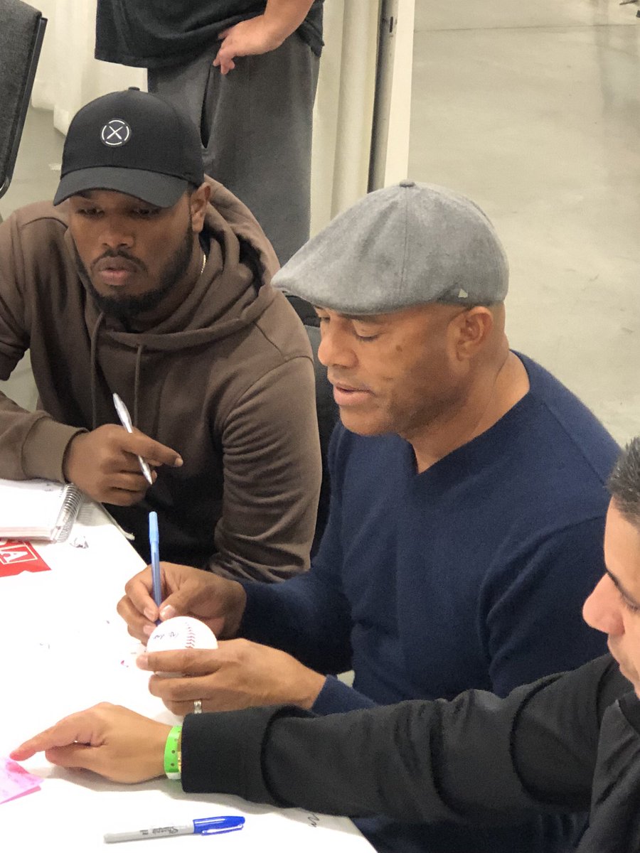 CSASHOWS's tweet photo. Mariano Rivera signing at the CSA Show Saturday!
#marianorivera #csashow #baseball #baseballlife #mlb #csashows #thehobby #whodoyoucollect https://t.co/2UT4x0UfHx