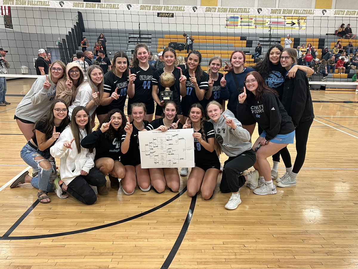 EastHighVolley1's tweet photo. Freshman A End of Year Champions!!! Record of 20-4 overall, 1st time ever in VB history taking the Championship .
Very talented/hard working Class! So proud! #EastHighVB❤️Loved the Support Today! https://t.co/Xfhat7lre9