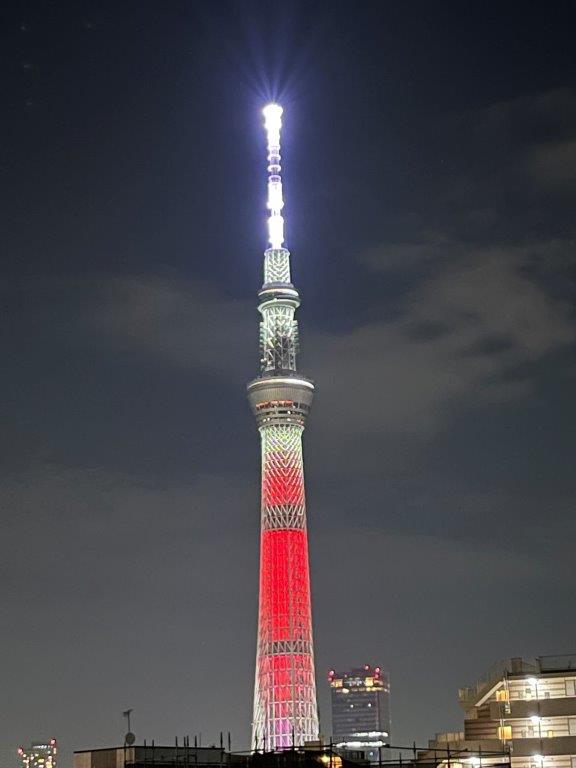 東京スカイツリー 浅草情報 おはようございます 浅草はほぼ晴天 良い天気です しかも今朝は爽やか 最高の日曜日ですね 今夜も 開業10周年記念受賞作品ライティング 今日も一日よろしくお願いますm M 浅草 浅草天気 スカイツリー 浅草なび 台東