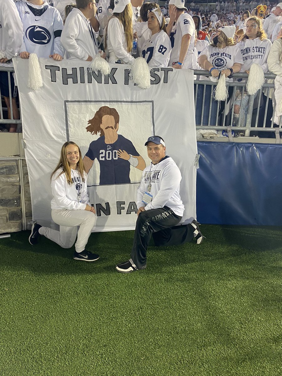 hope_kloz's tweet photo. with chad! #thinkfastrunfast @psu @beaver_stadium #beaver_stadium https://t.co/VNbznUwQZD