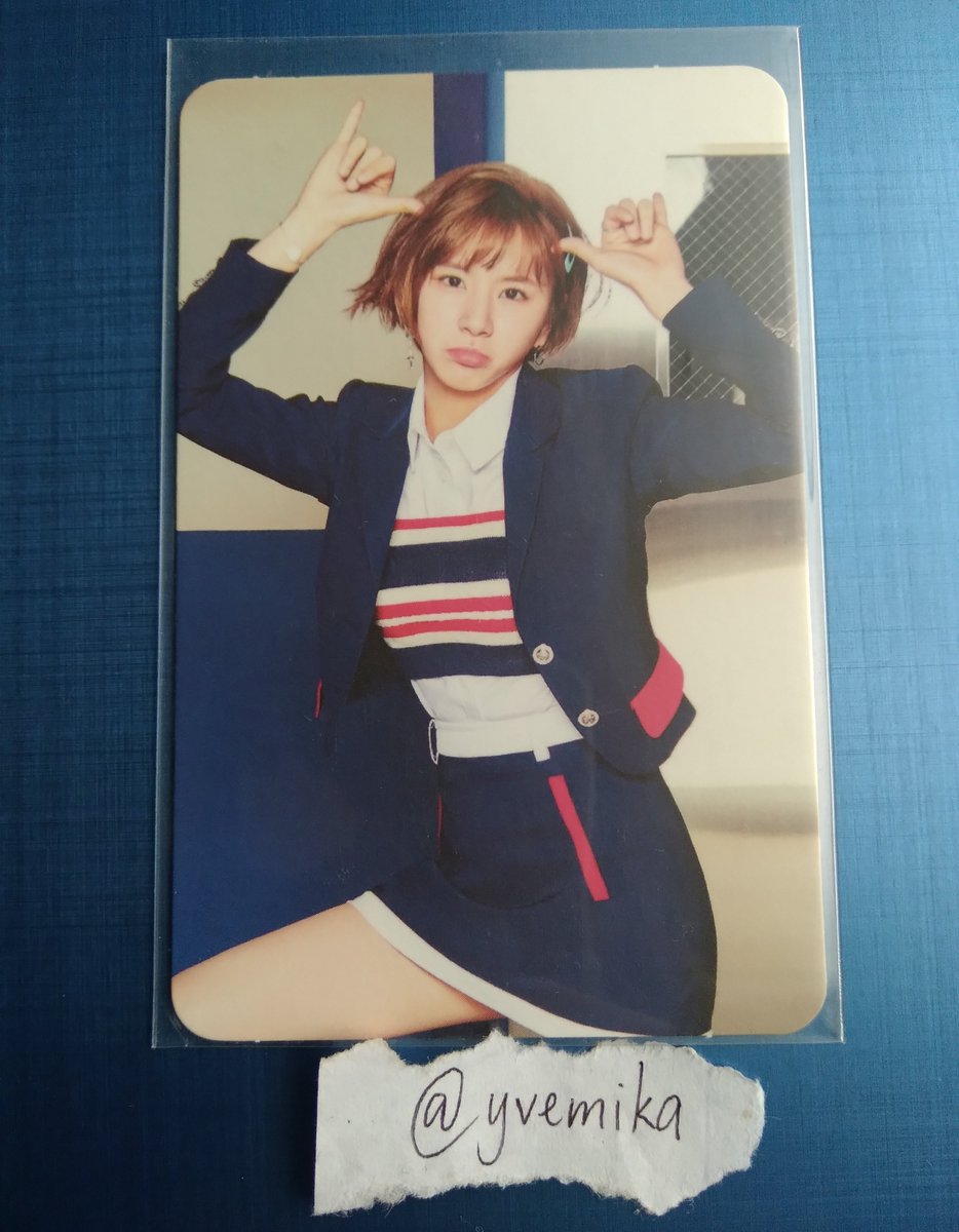 yvemika's tweet photo. ˗ˏˋ #fromeka ˎˊ˗ 
wts lfb twice chaeyoung jjirit signal
₱250 
— payo 
— onhand
— has slight manu defect, not for sensitive collectors
— gcash / direct j&amp;t 
— no rush shipping ! https://t.co/WUQRaiEylZ